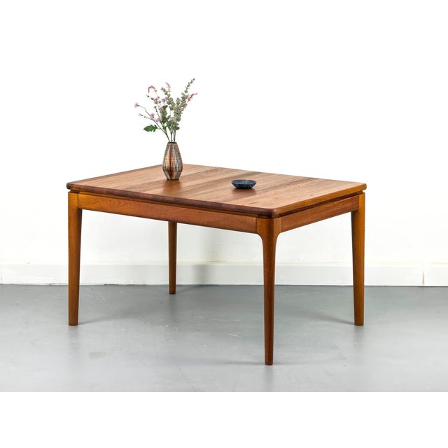 Wood Extendable Teak Dining Table from Glostrup, 1970s For Sale - Image 7 of 18