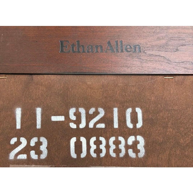 Wood 1980s Ethan Allen Georgian Court Display Cabinet Curio Hutch Lighted Chippendale For Sale - Image 7 of 15