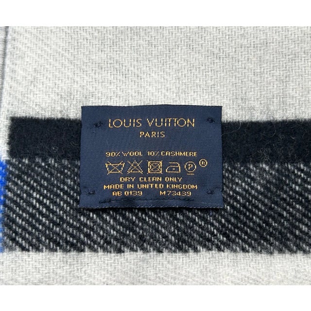 Louis Vuitton Louis Vuitton Forward 1888 Blue Black Cashmere Blend Scarf For Sale - Image 4 of 4