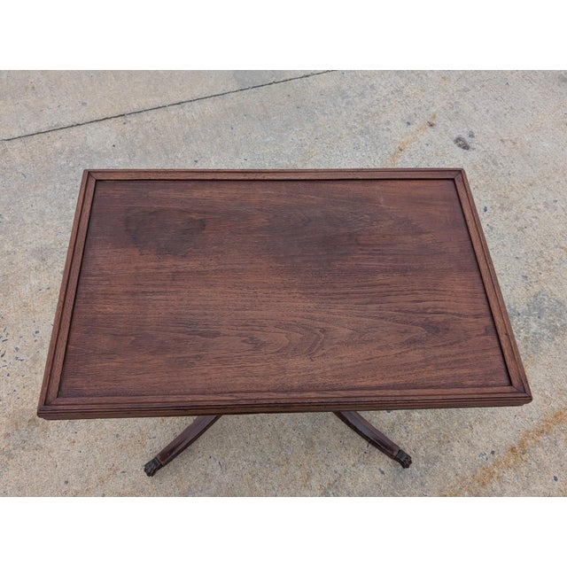 Traditional Mid 20th Century Georgian Mahogany Rectangular Pedestal Cocktail Table With Raised Edge For Sale - Image 3 of 11