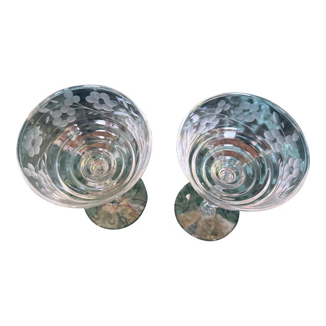 1930s Art Deco Long Sleek Stem Etched Crystal Wine Glass. - 2pcs For Sale