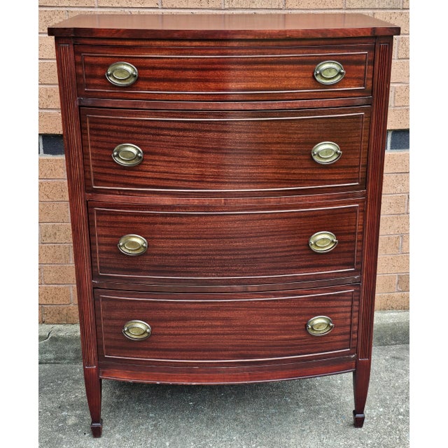 Wood Mid 20th Century Federal Hepplewhite Style Mahogany Chest of Drawers For Sale - Image 7 of 10