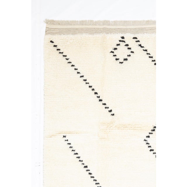 Mid 20th Century Fine Vintage Moroccan Wool Rug 8'6" X 11’7" For Sale - Image 5 of 6