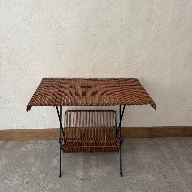 Wicker Coffee Table with Magazine Rack, in Very Good conditions. Designed 1960 to 1969