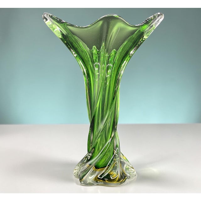 Green Vintage Murano Submerged Woven Vase, 1960s For Sale - Image 8 of 14
