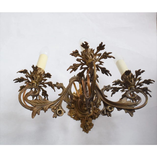 1920s French Gilt Bronze Rococo Style Sconces, 1920s, Set of 2 For Sale - Image 5 of 9