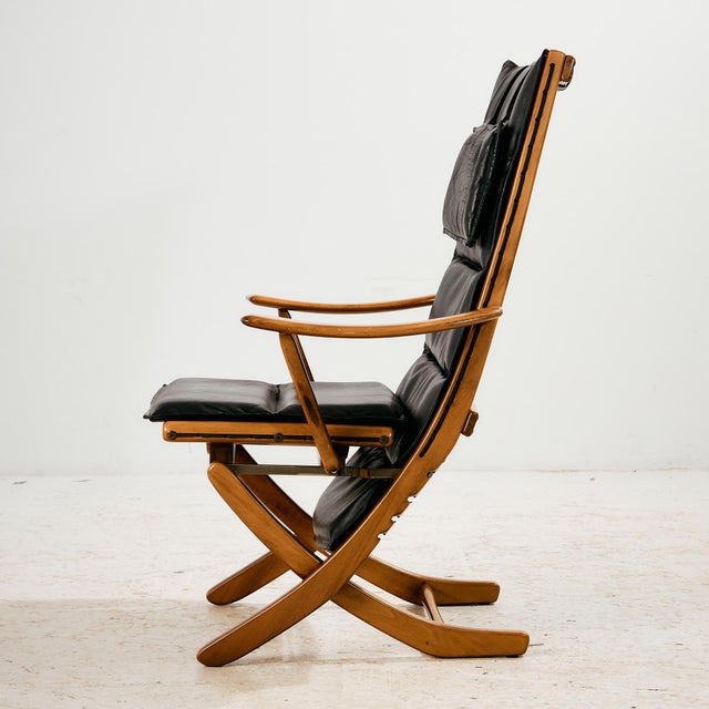 Lounge Chair in Beech with Leather Upholstery For Sale - Image 5 of 18