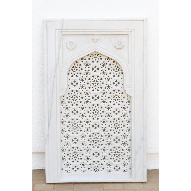 Taj Carved Indian Marble Window For Sale - Image 10 of 11
