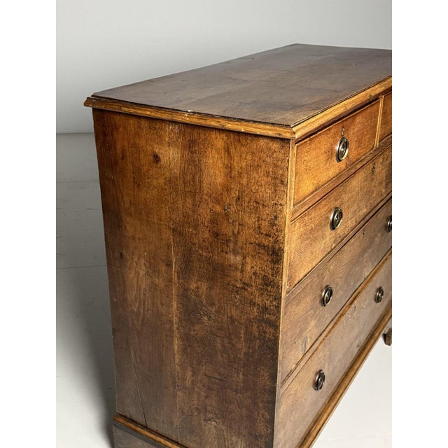 English Oak Chest of Drawers, 19th Century For Sale - Image 4 of 14