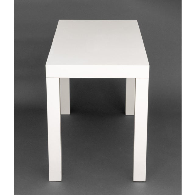 Modern White Lacquered Parson's Desk For Sale In New York - Image 6 of 7