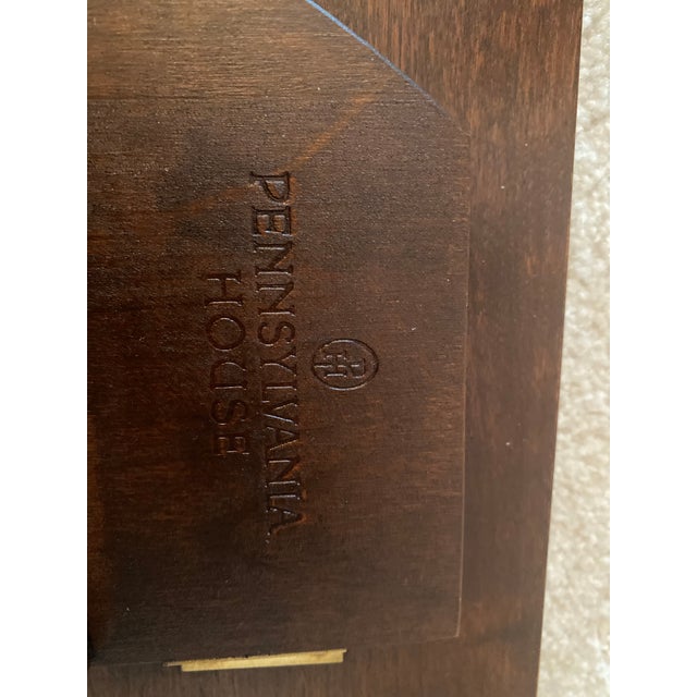 Traditional Late 20th Century Tilt-Top Candlestand Table Pennsylvania House Cherry Excellent Condition For Sale - Image 3 of 11