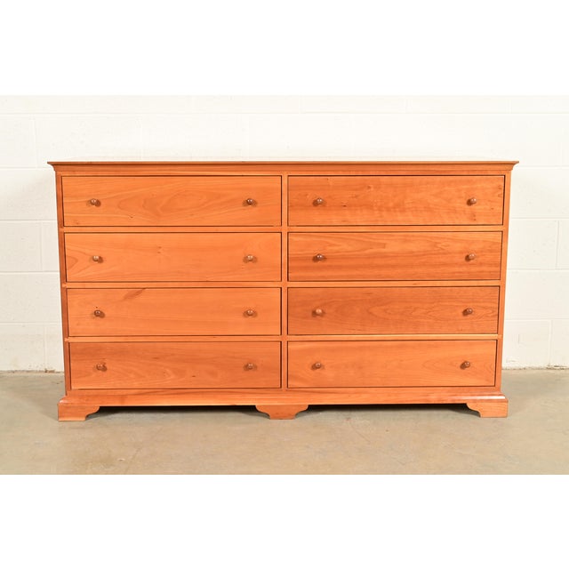 American Harden Furniture Arts and Crafts Shaker Solid Cherry Wood Eight-Drawer Dresser For Sale - Image 3 of 17