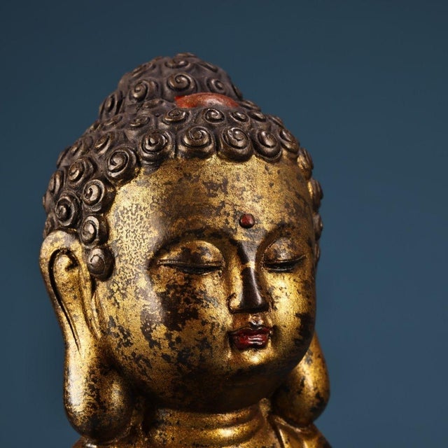 Antique Chinese Gilt Bronze Seated Buddha in Meditation Dhyana Mudra For Sale In Los Angeles - Image 6 of 9