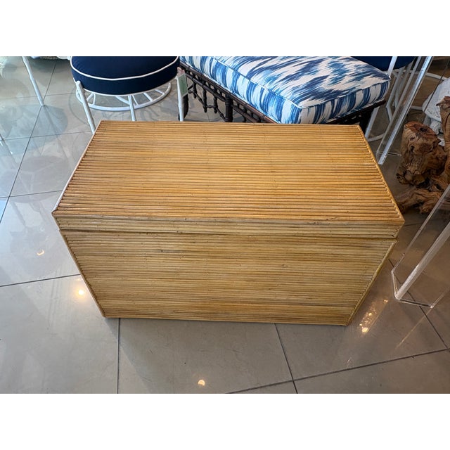 Mid-Century Modern Vintage Pencil Reed Bamboo Rattan Chest Trunk Palm Beach For Sale - Image 3 of 10