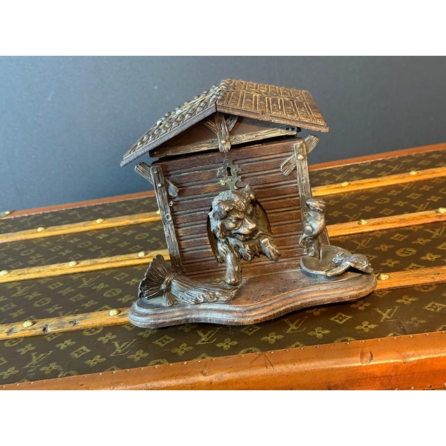 Wood Antique Carved Wooden Cigar Humidor with Dog Decoration, 1890 For Sale - Image 7 of 18