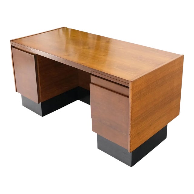 American Walnut Ed Wormley for Dunbar Double Pedestal Desk w/ Folding Return For Sale