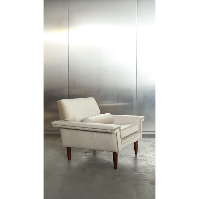 Mid-Century Modern Lounge Chair in Mohair, 1967 For Sale - Image 16 of 17