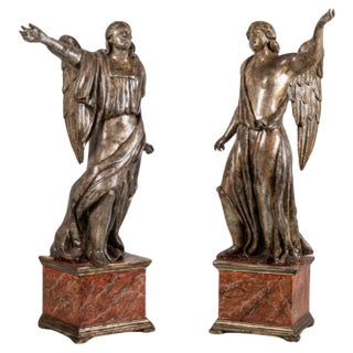 Louis XIV Angel Sculptures, Late 17th Century, Set of 2 For Sale
