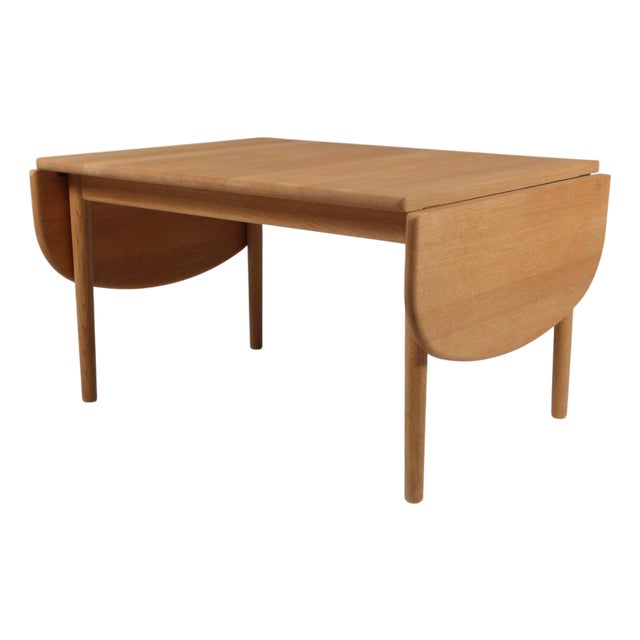 Model GE85 Coffee Table in Oak attributed to Hans J. Wegner for Getama, 2000s For Sale