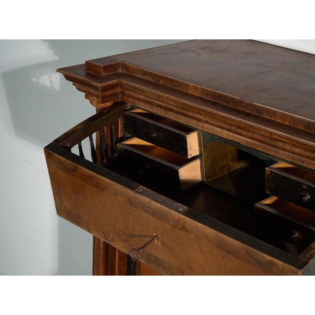 Antique Biedermeier Secretary Desk in Walnut Wood, Austria, 1840 For Sale - Image 12 of 15