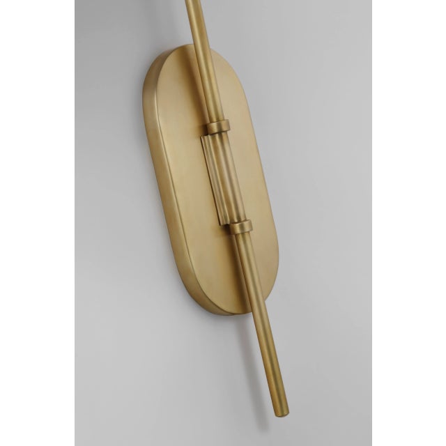 Modern Kate Spade New York for Visual Comfort Signature Kinsley Large Articulating Wall Light in Soft Brass with Linen Shade For Sale - Image 3 of 4