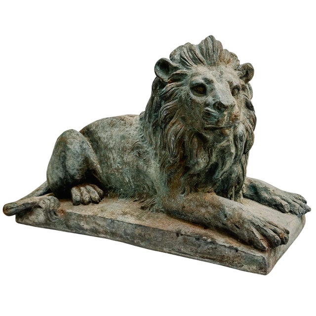Verdigris Grand Scale Vintage Continental European Patinated Bronze Recumbent Lions - Pair For Sale - Image 8 of 18