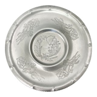 1950s Vintage Boho Chic Arts & Crafts Hand Wrought Etched Aluminum Round Serving Tray. For Sale