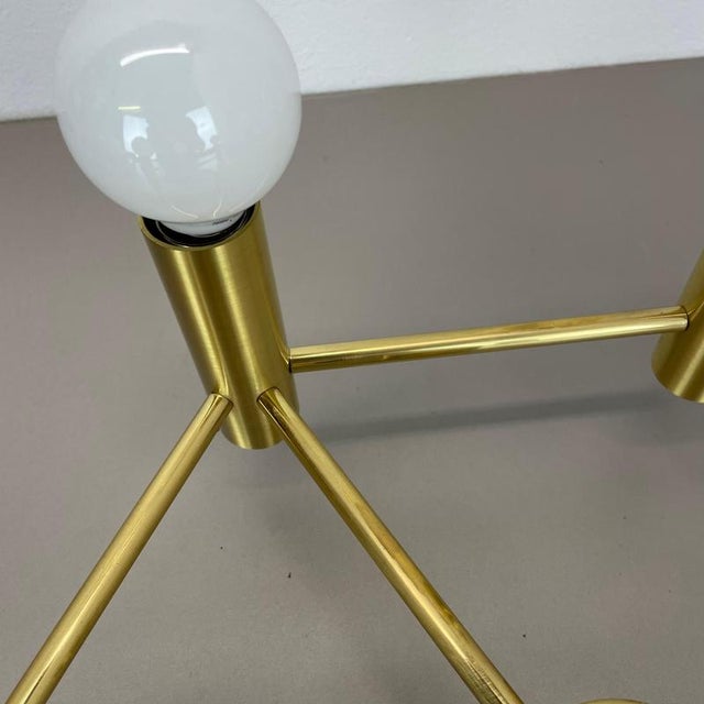 Italian Space Age Brass Ceiling Sconce in the style of Stilnovo, Italy, 1970s For Sale - Image 11 of 18
