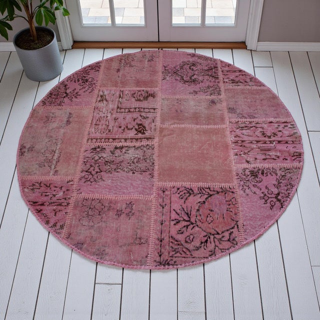 Mid-Century Modern The Pink Way Turkish Round Rug Hand Knotted Handstitched Living Room Entry Decor - 4'11" Diameter For Sale - Image 3 of 13