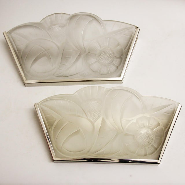 French Art Deco Wall Light by David Guéron for Degue, 1930s For Sale - Image 10 of 10
