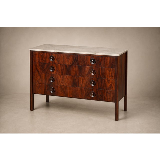 1960s Sergio Rodrigues "Marquesa" Chest of Drawers in Rosewood With Marble Top — Oca, Brazil, C. 1965 For Sale - Image 5 of 18