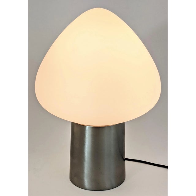 Vintage Mid-century modern table lamp by Laurel lamp Company. Frosted acorn mushroom shaped glass top bulb in good...