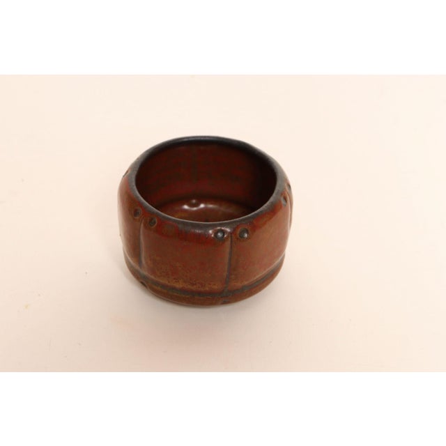 Mid-Century Modern Diminutive Vintage Red Variegated Incised Stoneware Vessel by Deanna Nichols For Sale - Image 3 of 10