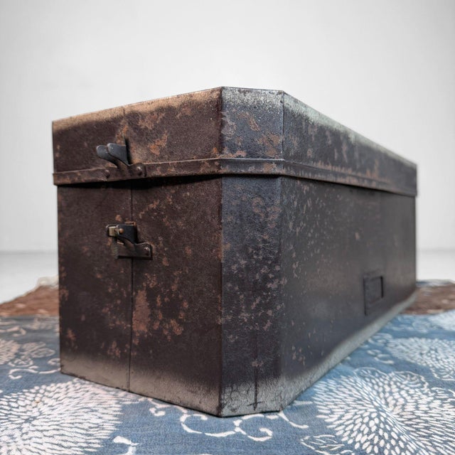 Japanese Metal Storage Box from Mitsukoshi, Tokyo, 1950s For Sale - Image 13 of 15