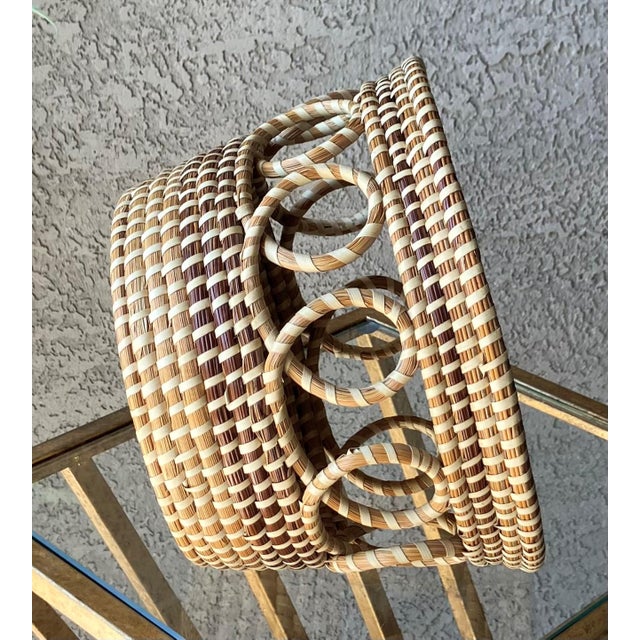 Late 20th-Century Sweetgrass Gullah-Style O-Looped Cachepot Basket For Sale - Image 11 of 18