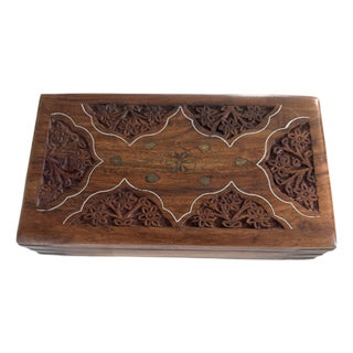 Vintage Hand-Carved Sheesham Wood & Brass Inlay Decorative Keepsake Box For Sale