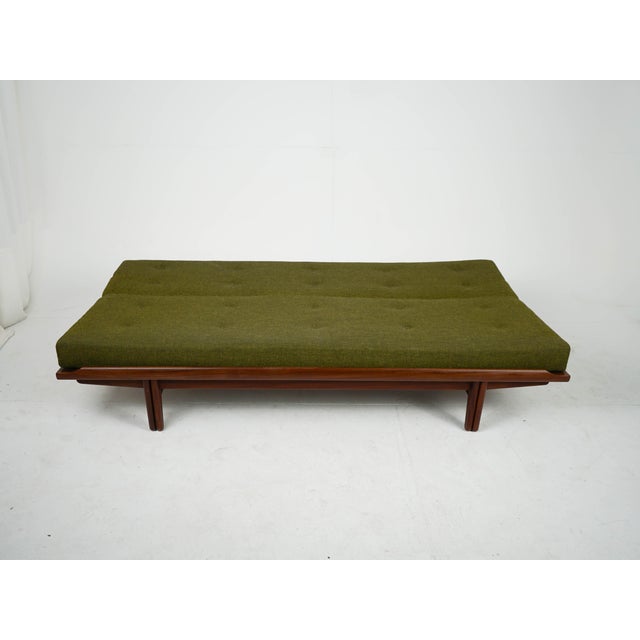 Model 981 Diva Daybed in Teak by Poul M Volther for Frem Røjle, 1960s For Sale - Image 11 of 16
