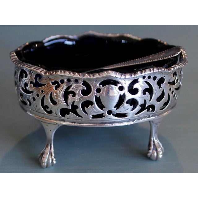 1769 George III Period Sterling Salt Cellars, David and Robert Hennell- a Pair For Sale - Image 4 of 12