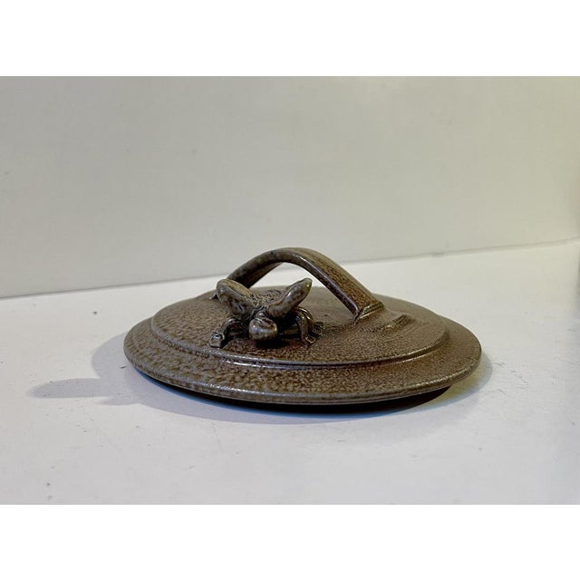 Brown Glazed Stoneware Honey Jar with Bee from Getter Hundstrup, 1980s For Sale - Image 8 of 13