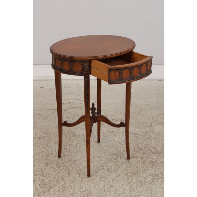 1930s John Widdicomb Vintage Neoclassical Occasional Table For Sale - Image 5 of 16