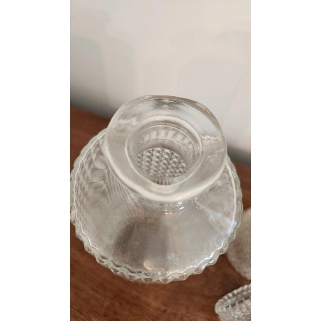 Pair of Mid-Century Diamond Point Glass Decanters With Stoppers – 1960s Wheaton Style Barware For Sale - Image 12 of 18