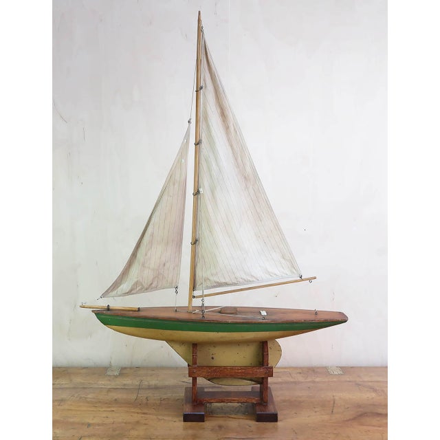 Wonderful pond yacht. Named " Fame " Original paint and sails Iona ( Ailsa )pond yachts were made by the the Turner family...