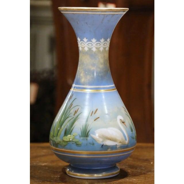 French 19th Century French Painted and Gilt "Porcelaine De Paris" Vase With Swan Motif For Sale - Image 3 of 10