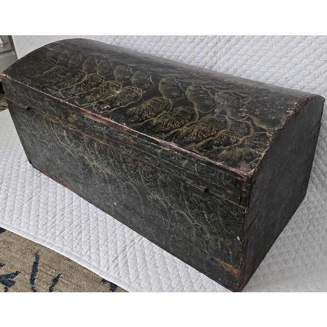 Mid 19th Century Painted Domed Wooden Trunk For Sale - Image 4 of 5