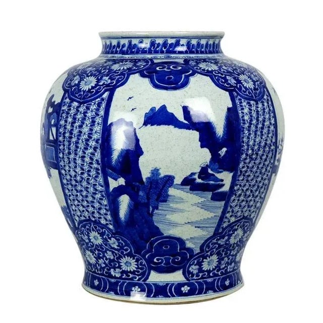 17th Century Late Ming Chinese Porcelain Blue & White Vase For Sale - Image 5 of 5