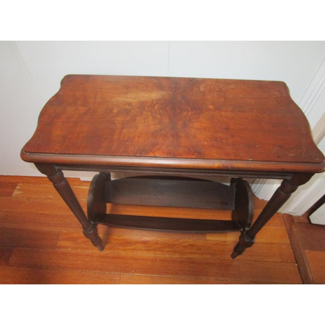 Wood 1930s Colonial Revival Style Turned and Veneered Occasional Bookshelf Table For Sale - Image 7 of 10
