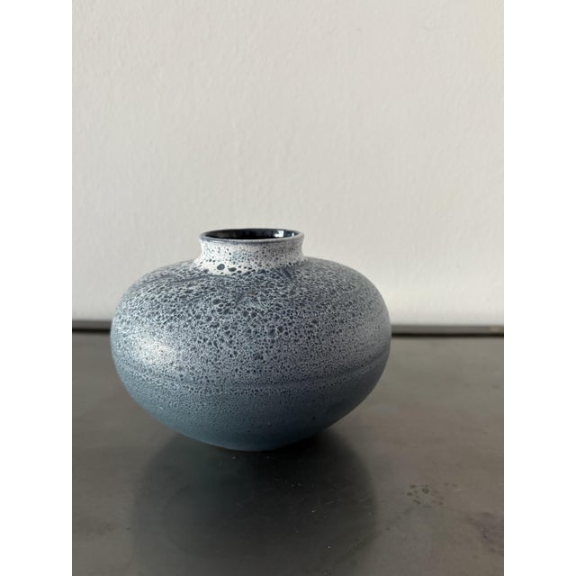 Blue Hand-Thrown Vase from Töpferhof Römhild, 1960s For Sale - Image 8 of 13