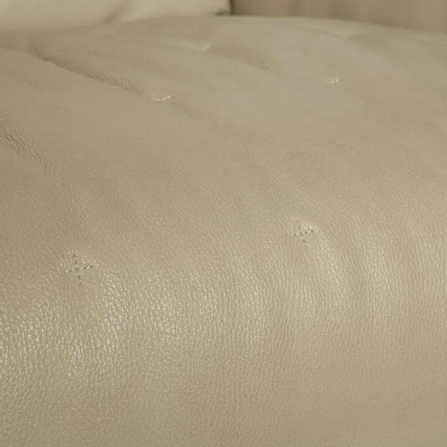 Animal Skin Satelite 3-Seater Sofa in Cream Leather from Roche Bobois For Sale - Image 7 of 18