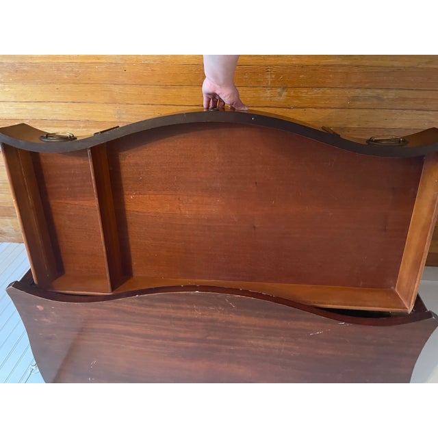 1940s White Furniture Company Solid Mahogany Federal Style Serpentine Dresser For Sale - Image 10 of 11