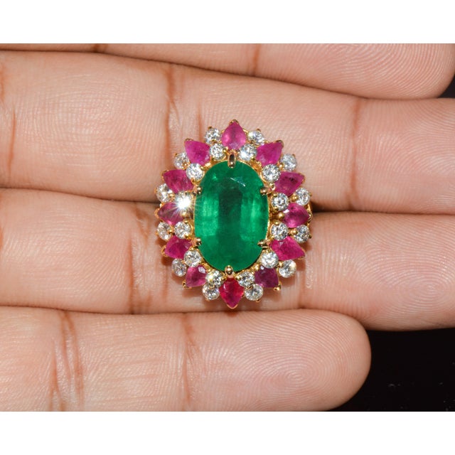 Late 20th Century Gia Certified 11.39Ct Zambian Emerald, Ruby & Diamond 18k Gold Cocktail Ring, Size 6 For Sale - Image 9 of 13